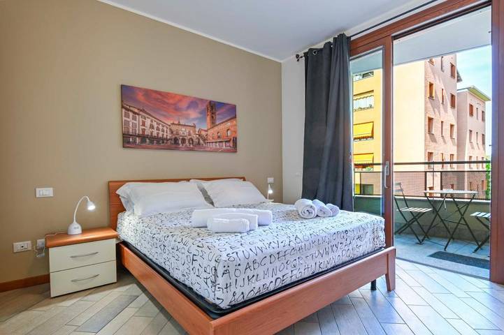 Appartamento per 4 persone, con Balcone e Terrazza nonché Giardino e Panorama a Seriate
