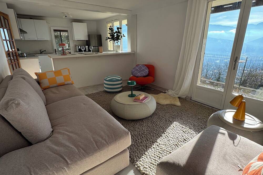 Appartement entier, Nid moderne et vue imprenable in La Tronche, Isère