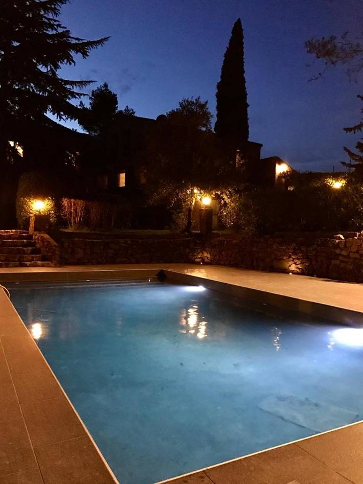 Location de vacances pour 6 personnes, avec jacuzzi ainsi que jardin et piscine à Cabrerolles - 4