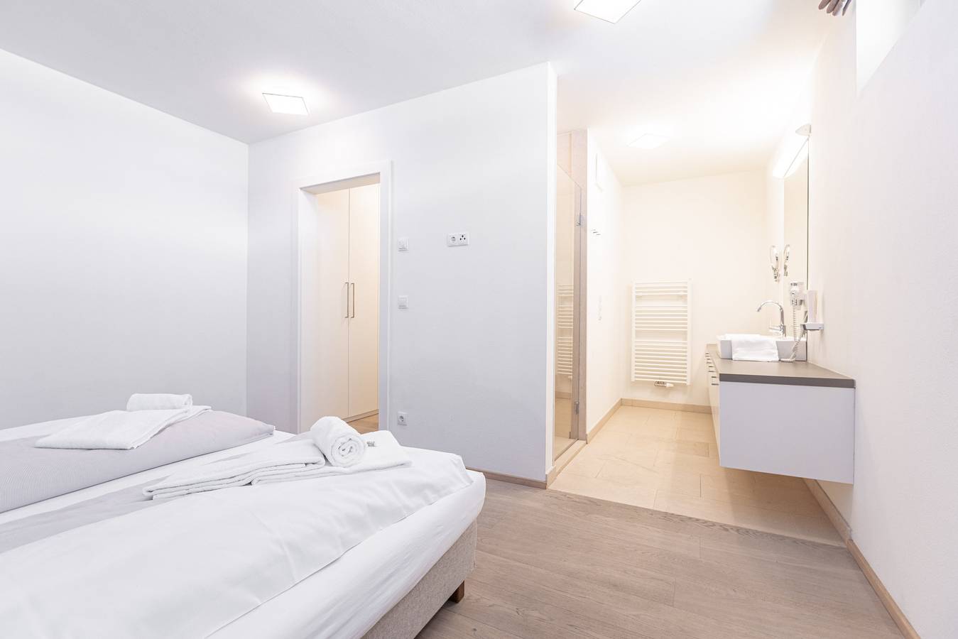 Ganze Wohnung, Penthouse mit 3 Schlafzimmern & Sommer Pool			 in Radstadt, Ski Amadé
