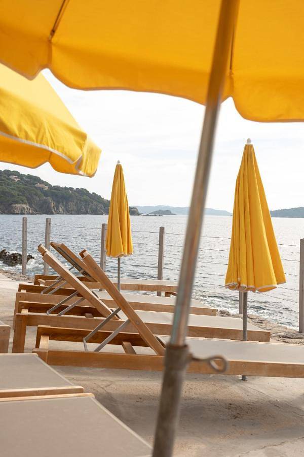 Hôtel pour 4 personnes, avec jardin ainsi que vue et piscine, animaux acceptés dans Port du Niel - 4