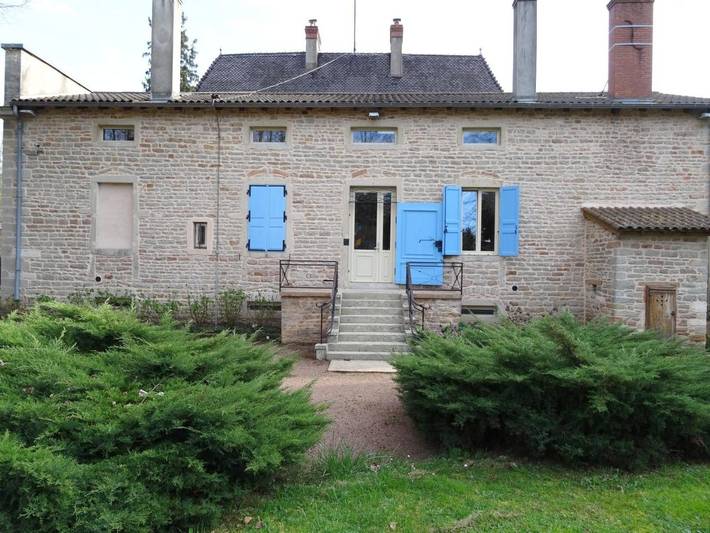 Location de vacances pour 2 personnes, avec jacuzzi et jardin à Prissé - 4