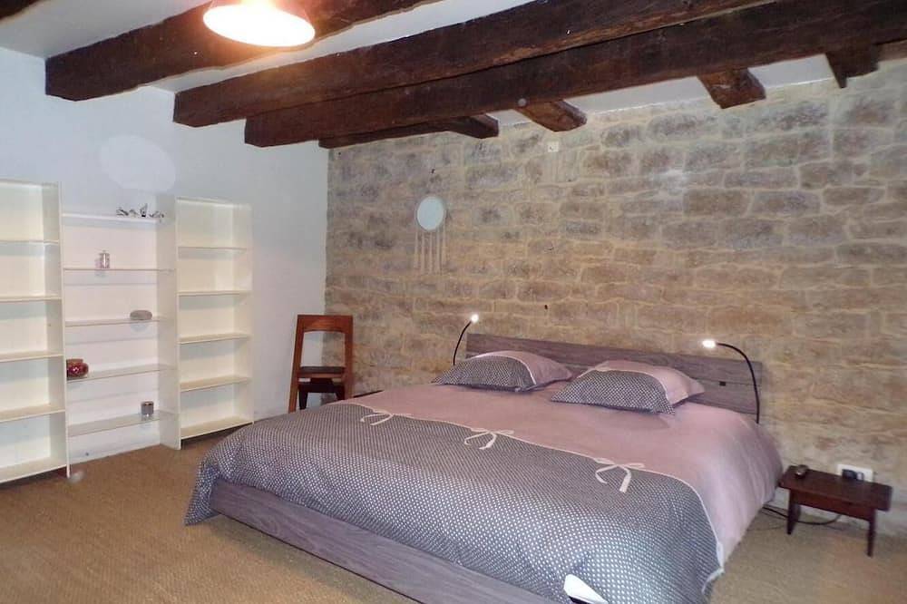 Gîte Le Chant des Ifs in BIO, Parc Naturel Régional des Causses du Quercy