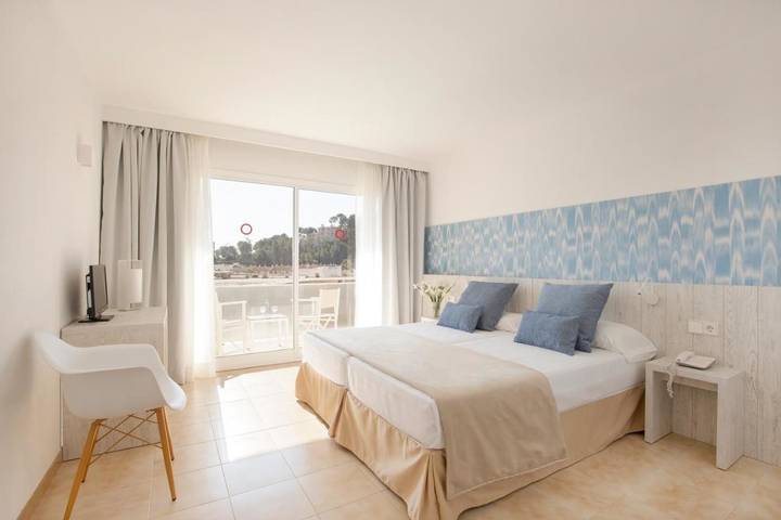 Hotel para 2 personas, con jardín y piscina - 1