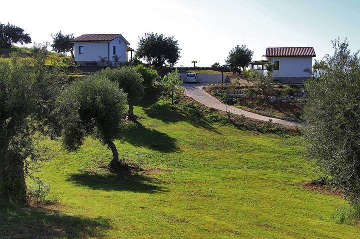 Modernes Anwesen mit eigenem Golf-Praxis, eigenem Pool, Garten, WiFi, Sea View in Contrada Pistavecchia, Campofelice di Roccella