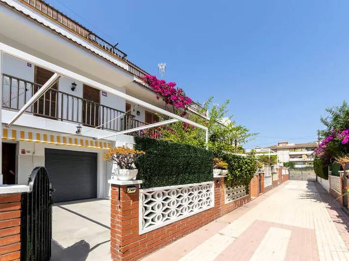 Chalet para 6 personas, con terraza en Bajo Penedés - 2