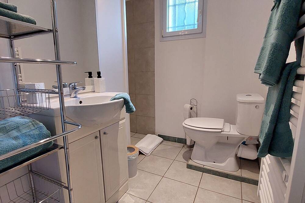 Accommodation A Ritonda (room+bath+kitchen), quiet with mountain view in Sollacaro, Arrondissement de Sartène