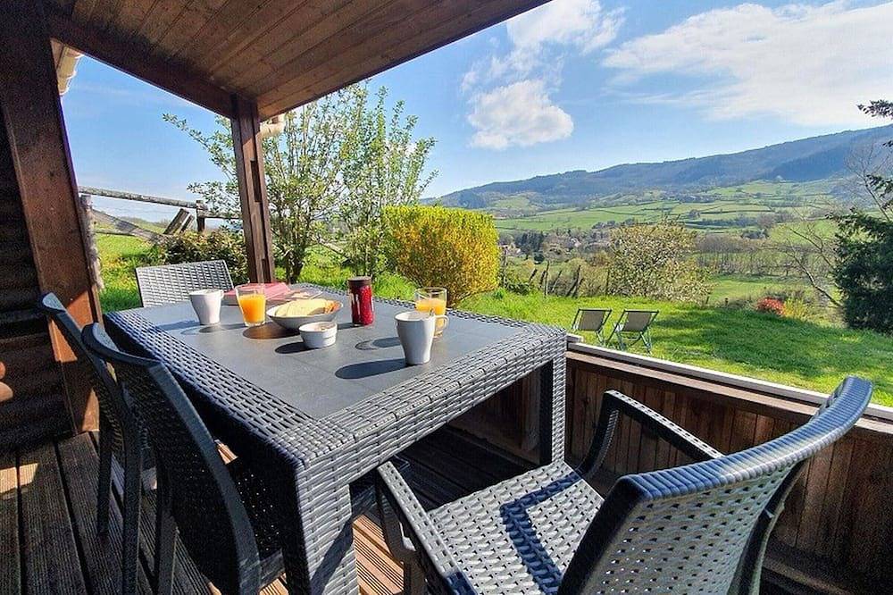 Chalet avec animaux admis - 4 pers. in Lac de Saint-Point Lamartine, Saint-Point