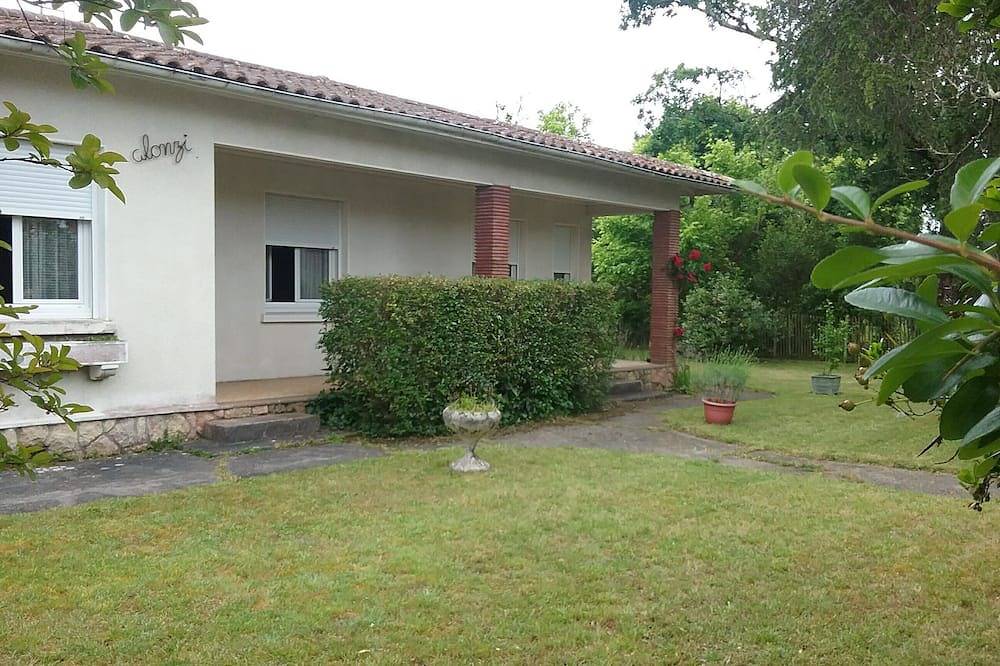 Villa in Arès, 100 m vom Bassin entfernt, in der Nähe des Segelclubs, ruhige Lage, für 8 Personen in Arès, Arcachon und Umgebung