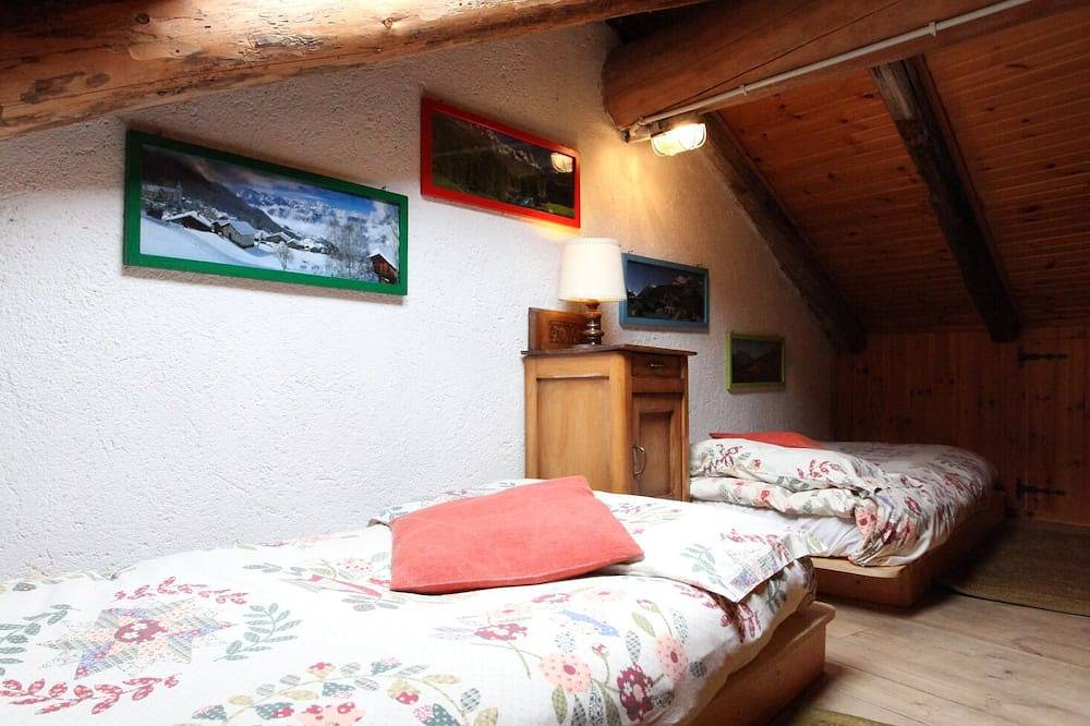Baita tipicamente montana. in Courmayeur, Alpi Pennine