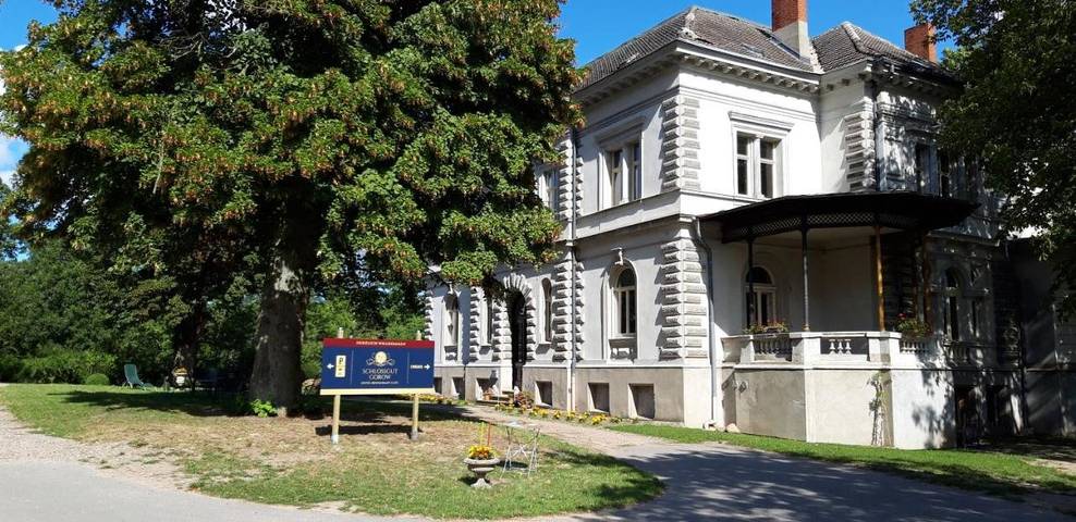 Hotel für 4 Personen, mit Terrasse und Garten