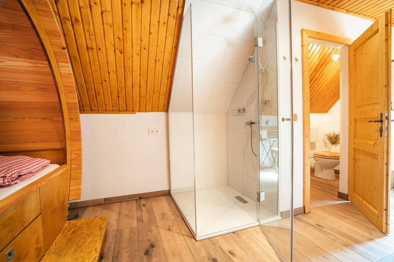 Weinfass-Chalet für 4 in Grub an der March in Wiener Umland & Wienerwald