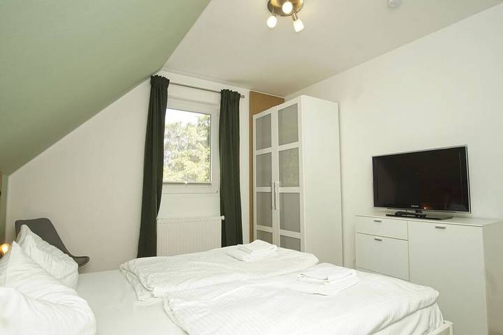Vacation home Fischers Glück - picturesque location directly at the sailing harbor, chic in Gager, Mönchgut
