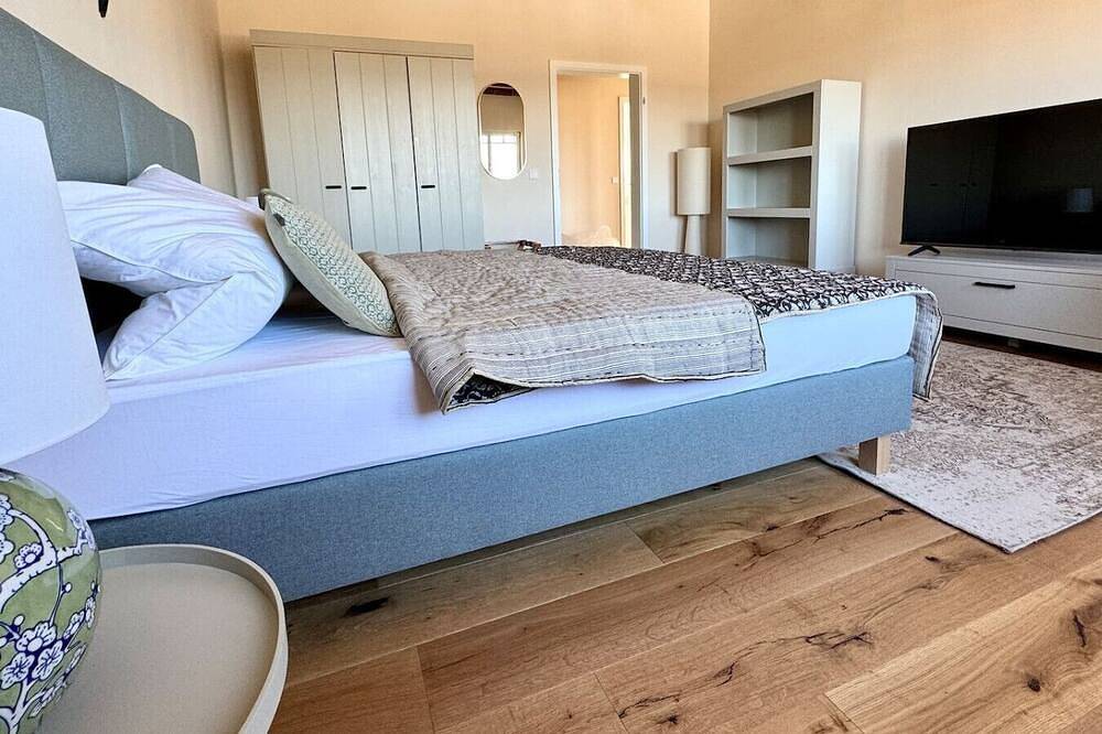 Ganze Wohnung, Engelhaus*Traumhafte Dg-Wohnung für 2, Nähe Hbf in Fürth, Franken
