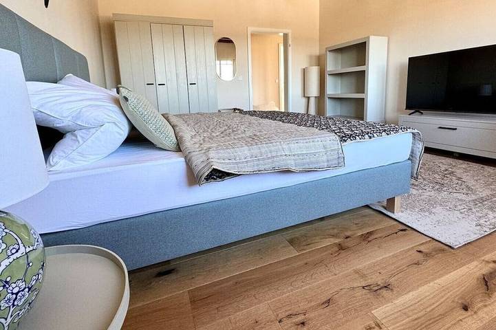 Entire apartment, Engelhaus*Dreamlike attic apartment for 2, near main station in Fürth, Franconia