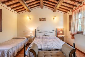 Agriturismo per 3 Persone in Montecarlo (Toscana), Provincia di Lucca, Foto 2