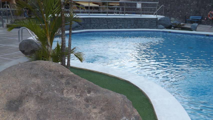 Appartamento per 4 persone, con giardino e piscina per bambini a Tenerife Sud