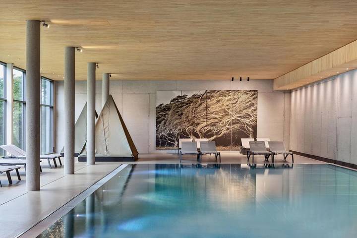Parque de vacaciones para 6 personas, con piscina para niños y piscina además de jardín y sauna en Tirol