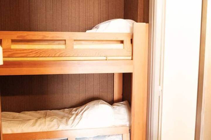 Apartamento entero, Studio cabine avec balcon ensoleillé pour 6 personnes en hyper-centre in Font-Romeu-Odeillo-Via, Parque Natural Regional de los Pirineos Catalanes