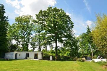 Gîte pour 4 personnes, avec jacuzzi ainsi que piscine et jardin à Pageas