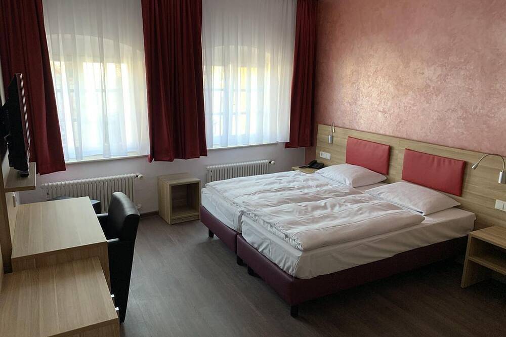Einzelzimmer, Dusche, Wc - Hotel Well in Wittlich, Bernkastel-Kues & Umgebung