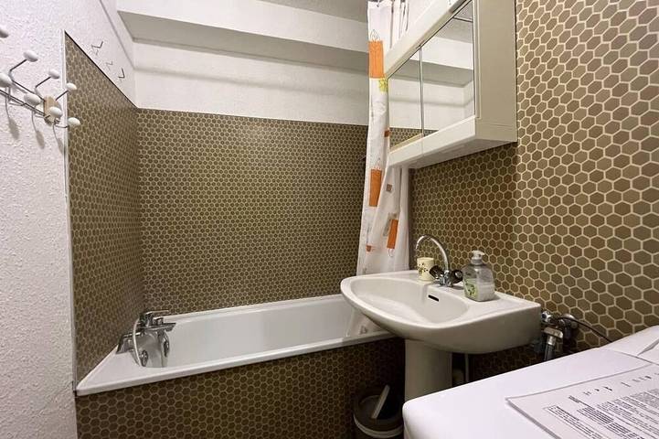 Ganze Wohnung, Bis 10m skipiste, 2te Etage, terrasse, fernseher, 28m², Sauze - Super Sauze in Le Sauze, Enchastrayes