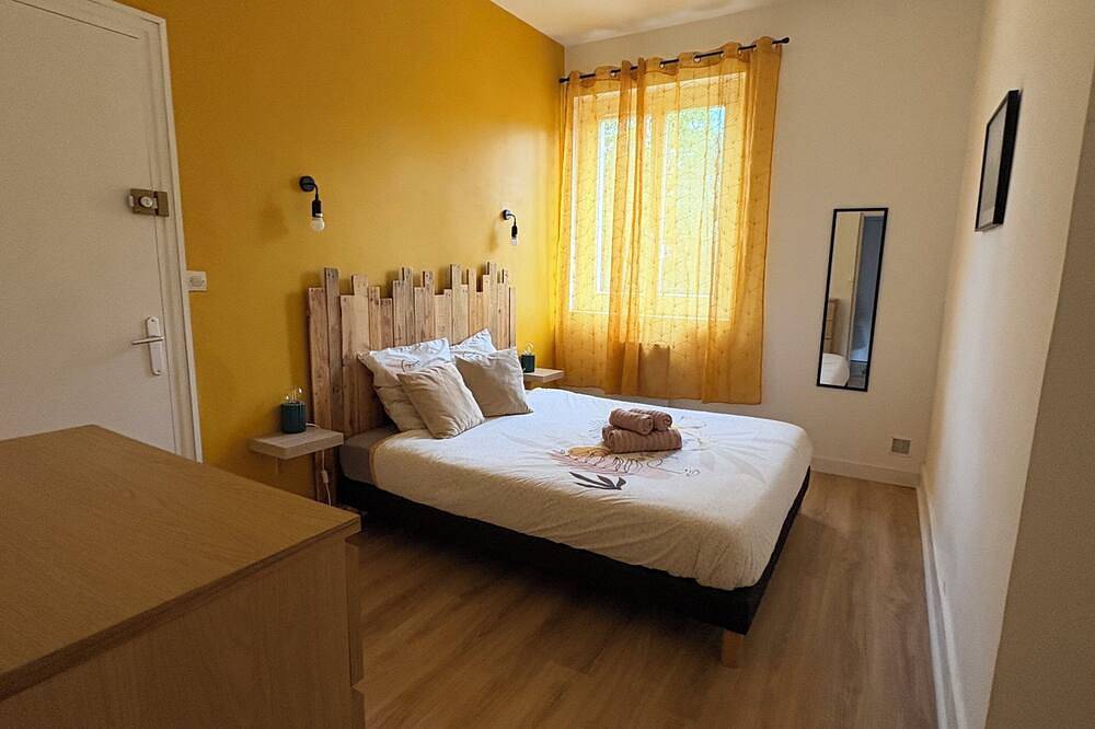 Apartamento entero, Sapiac's Cozy Retreat, an apartment with a garage. Just a stone's throw from the stadium…. in Montauban, Tarn y Garona