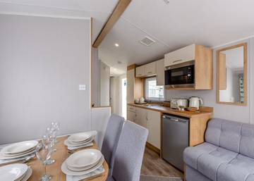 Caravan for 4 People in Burgh Castle, Great Yarmouth, Photo 2