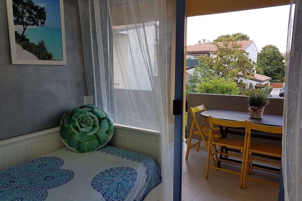 Appartamento intero, La Rondine App.To A 100 Mt. Dalla  Spiaggia Riviera Del Conero in Riviera del Conero