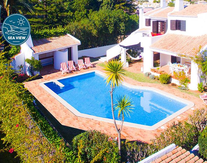 Casa de vacaciones para 11 personas, con Balcón además de Terraza y Jardín en Guia