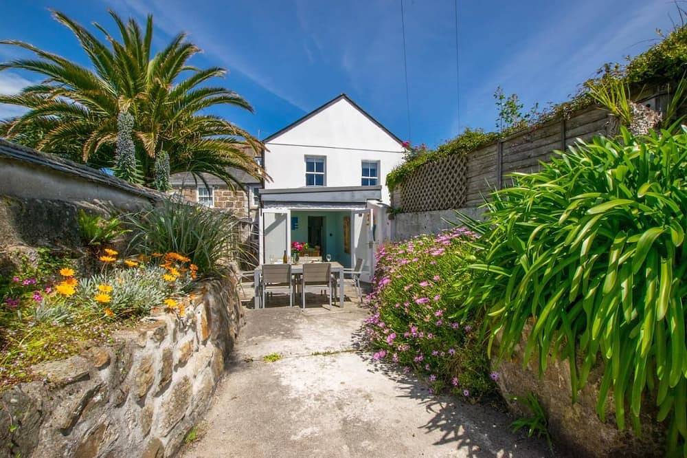 3 Bed in Penzance (oc-26chap) in Penzance, Cornwall