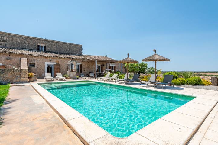 Finca für 11 Personen, mit Terrasse und Garten in Vilafranca de Bonany