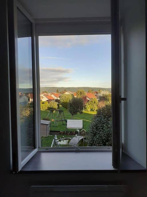 Appartement entier, One-Bedroom Apartment in Frasne, Jura Francais