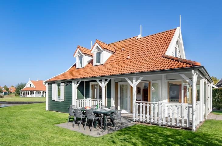 Ferienhaus für 8 Personen, mit Balkon/Terrasse und Terrasse - 1