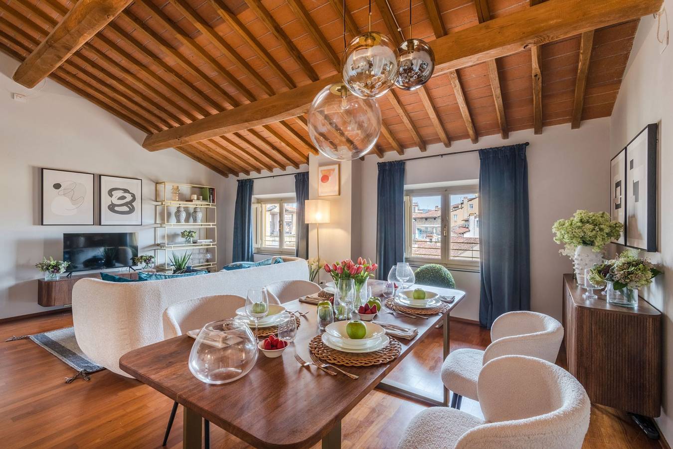 Entire apartment, De Nobili Penthouse in Lucca in Lucca, Lucca Province