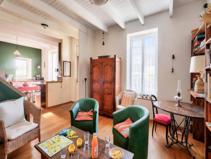 Gîte pour 5 personnes, avec jardin dans Port de Kérity