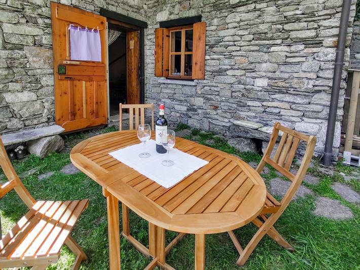 Ferienhaus für 2 Personen, mit Garten und Seeblick sowie Terrasse in Italien - 4