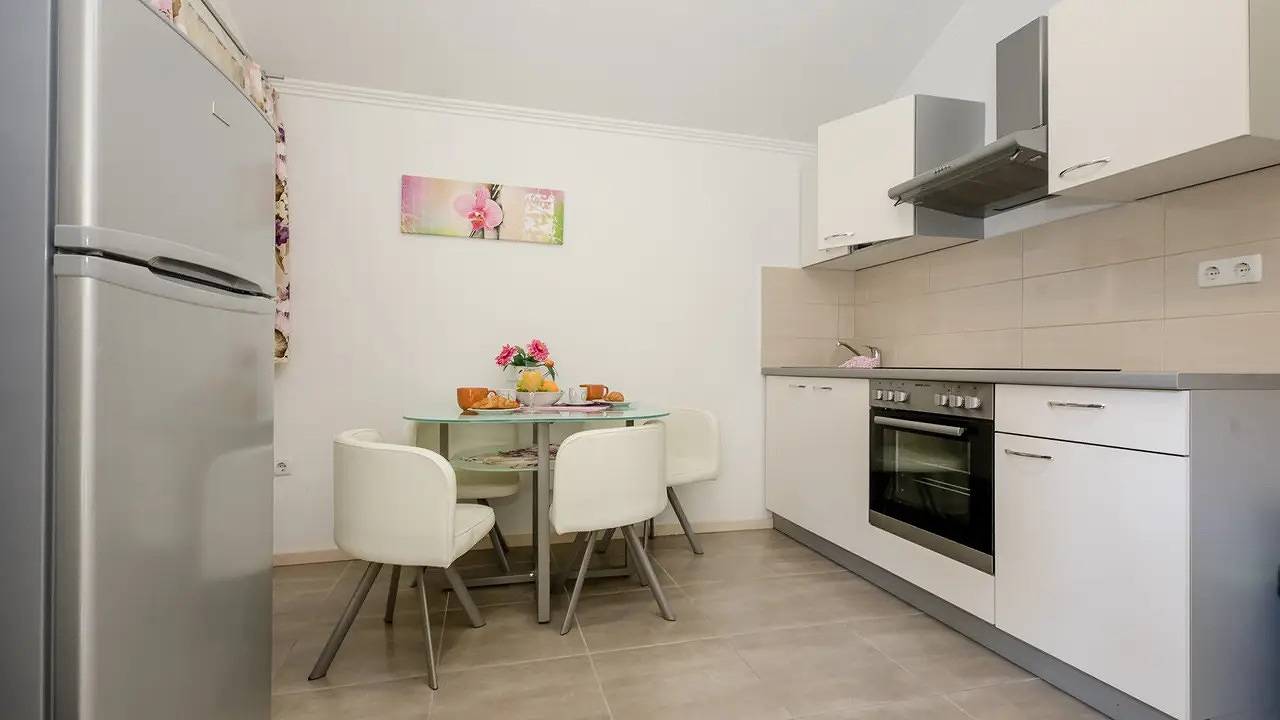 Ganze Ferienwohnung, Ferienwohnung für 3 Personen (37 m²) in Rab in Rab Stadt, Rab