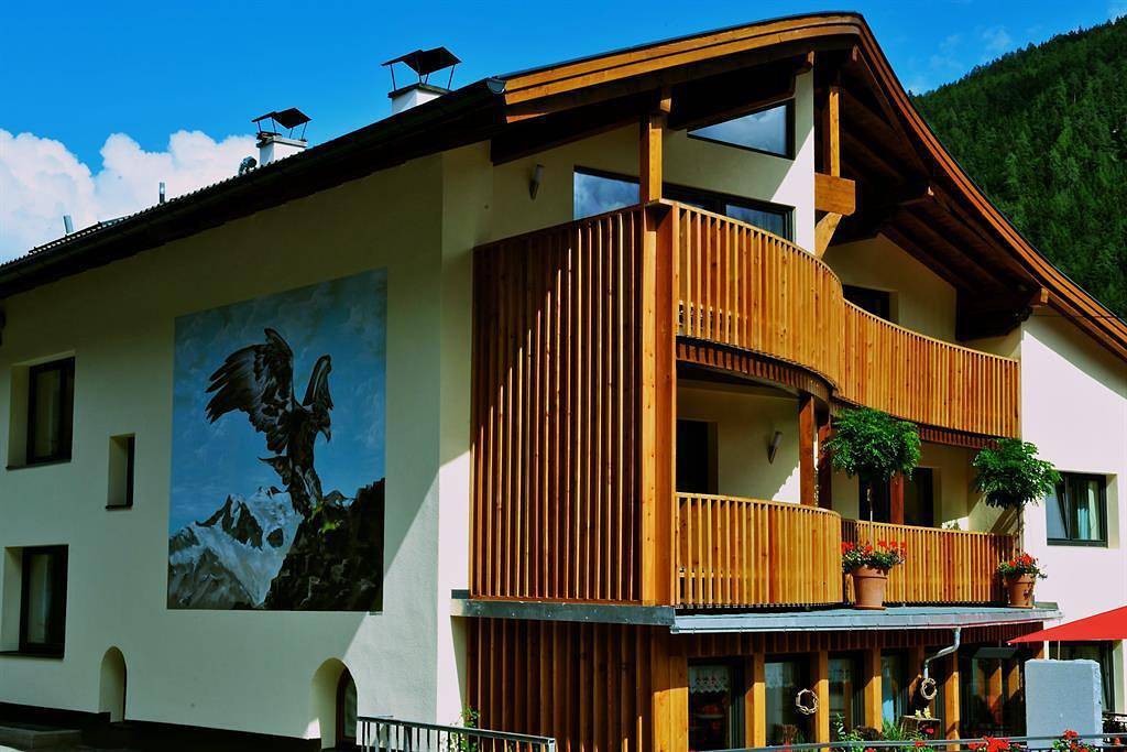 Doppelzimmer Superior in Stubaier Alpen, Fulpmes
