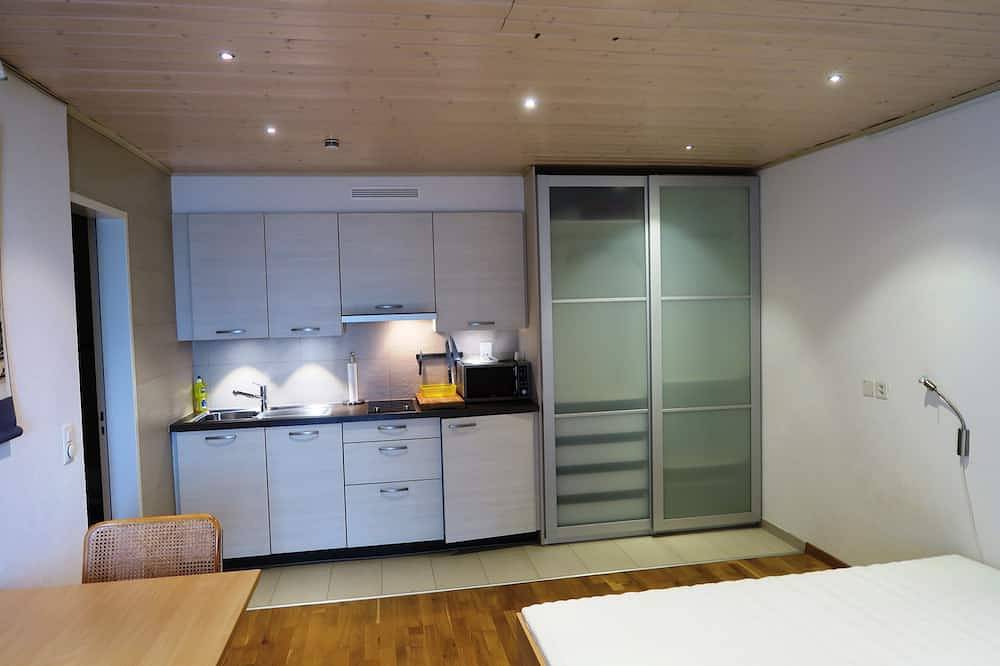 Apartamento entero, Estudio con pies completos, totalmente equipado, 27 m2. in Blonay, Lago Lemán