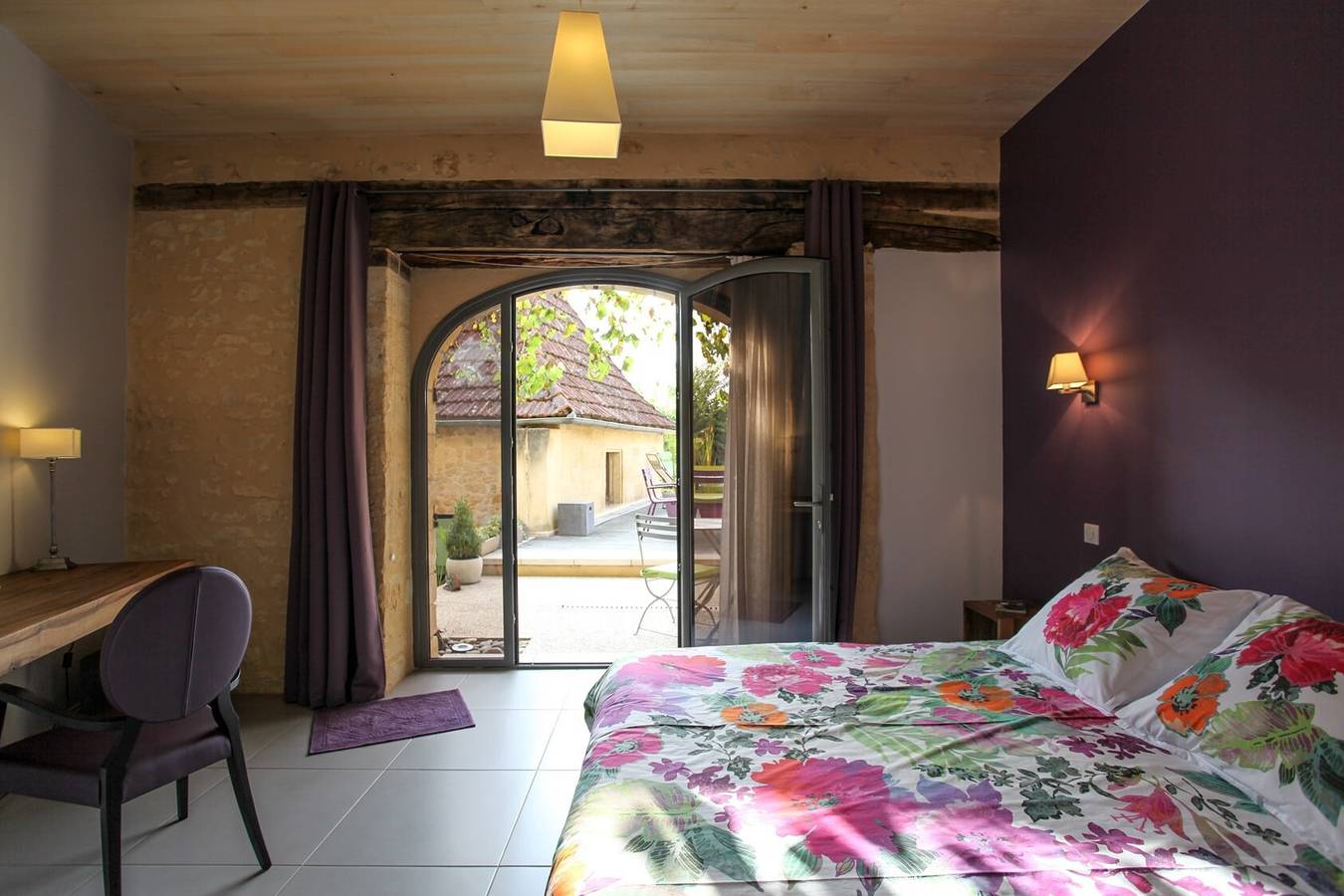 Chambre Lilas – Charme naturel et confort in Carsac-Aillac, Périgord Noir