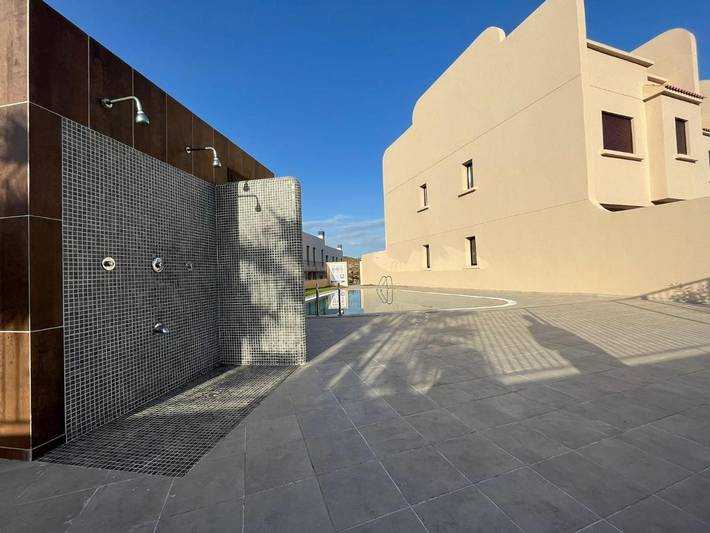 Gîte pour 10 personnes, avec vue ainsi que piscine et terrasse, animaux acceptés dans Los Martínez - 3