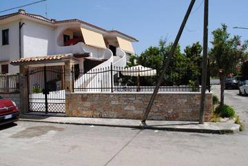 Gîte pour 5 personnes, avec jardin et jacuzzi, adapté aux familles dans Rodi Garganico