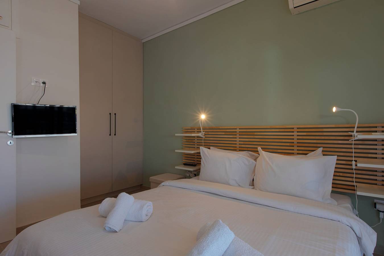New Cozy Apt with Balcony close to Analipsi Metro, foto 9