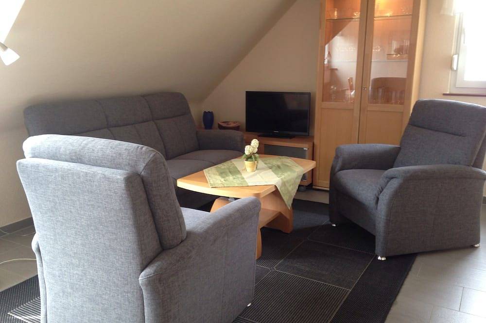 Ganze Wohnung, Ferienwohnung für 2 -3 Personen im wunderschönen Weserbergland in Hessisch Oldendorf, Weserbergland