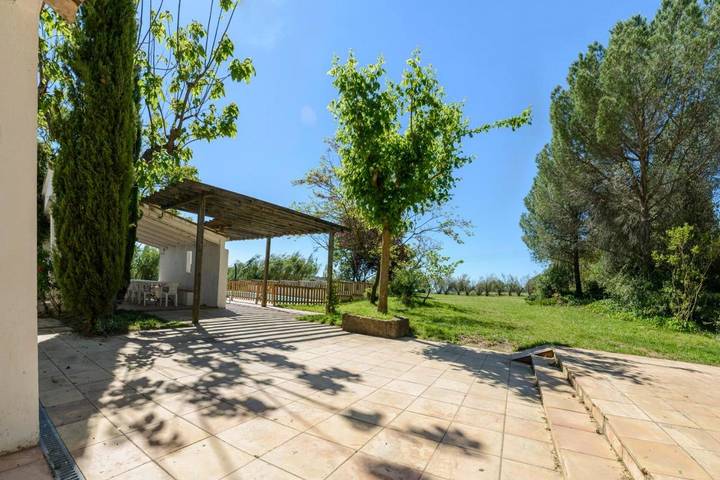 Casa rural para 14 personas, con jardín además de piscina y vistas, Familias con niños en Pla de l'Estany - 2