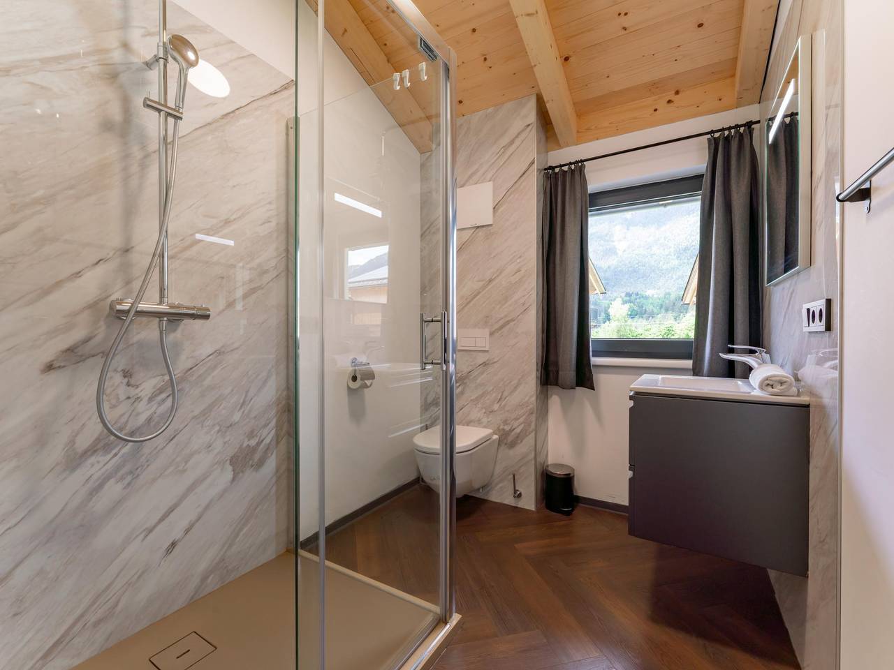 Schönes Chalet nahe Skigebiet Nassfeld in Hermagor, Hermagor-Pressegger See