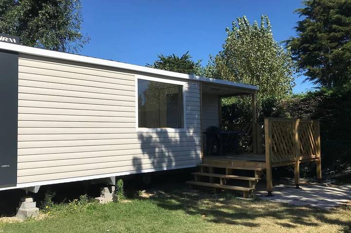 Mobil home pour 4 personnes dans Plage De La Paree Du Jonc