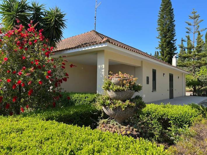 Casa vacanza per 10 persone, con Balcone e Terrazza nonché Giardino e Panorama ad Agropoli
