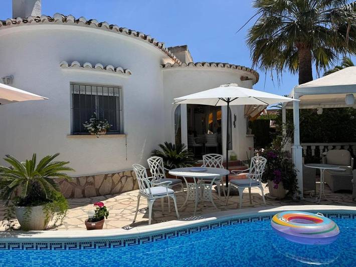 Chalet para 3 personas, con piscina y jardín en Provincia de Alicante - 4
